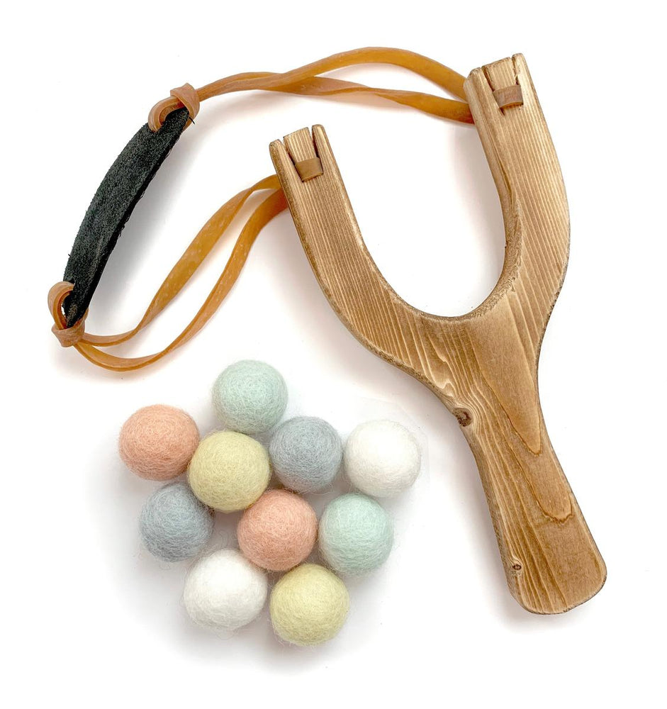 Wooden Toy Slingshot with Pastel Mix Felt Balls