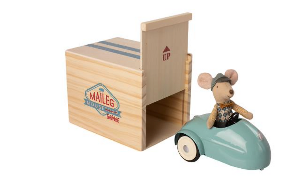 Mouse Car With Garage